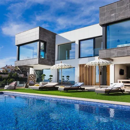 Infinity Luxury By Rock